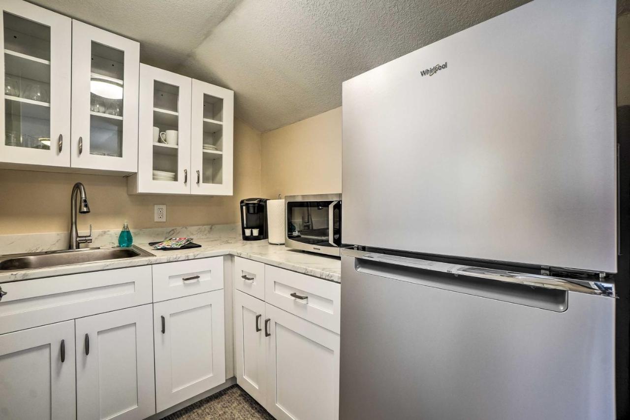 Tropical Palm Harbor Studio Walk To Gulf! Extérieur photo